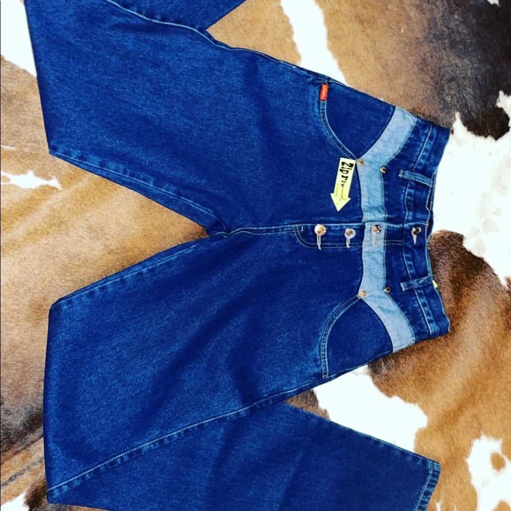 Size 28 vintage lawmans
